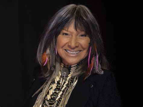 ‘I know who I am:’ Buffy Sainte-Marie calls Indigenous identity questions hurtful